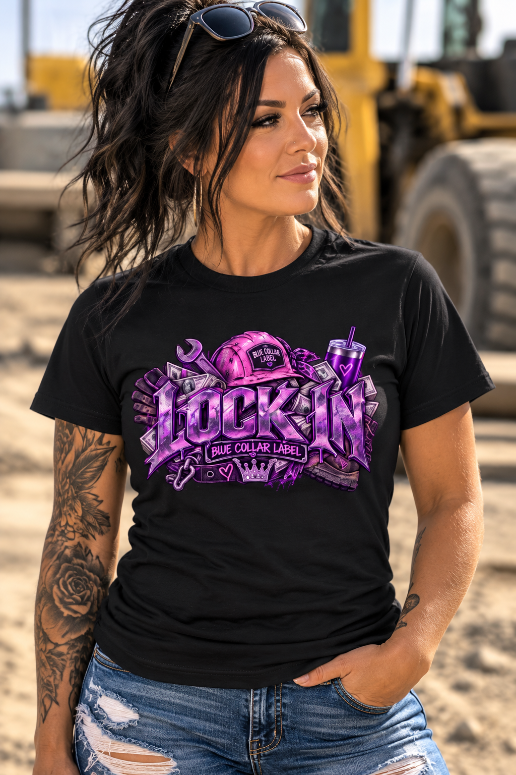 LOCK IN – Women’s Blue Collar Label T-Shirt